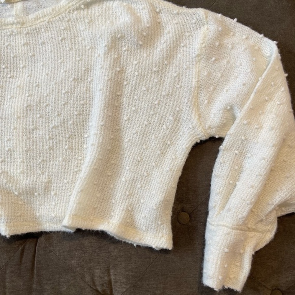 White Crew Neck Fuzzy Sweater